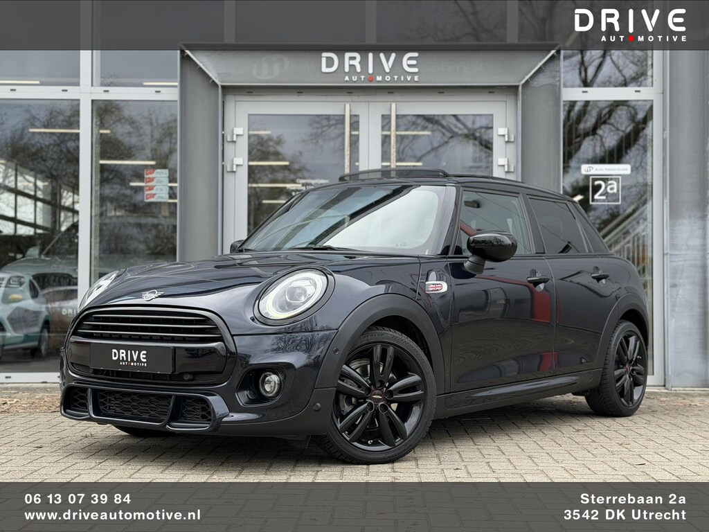MINI Cooper 5-Deurs 1.5 Dalston Edition JCW|Pano|H/K|Enigmatic Black