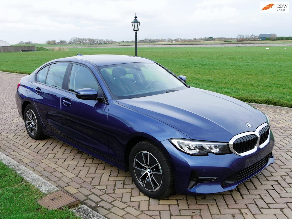 BMW 3-Serie 318d AUT CLIMA * 13999 NETTO **