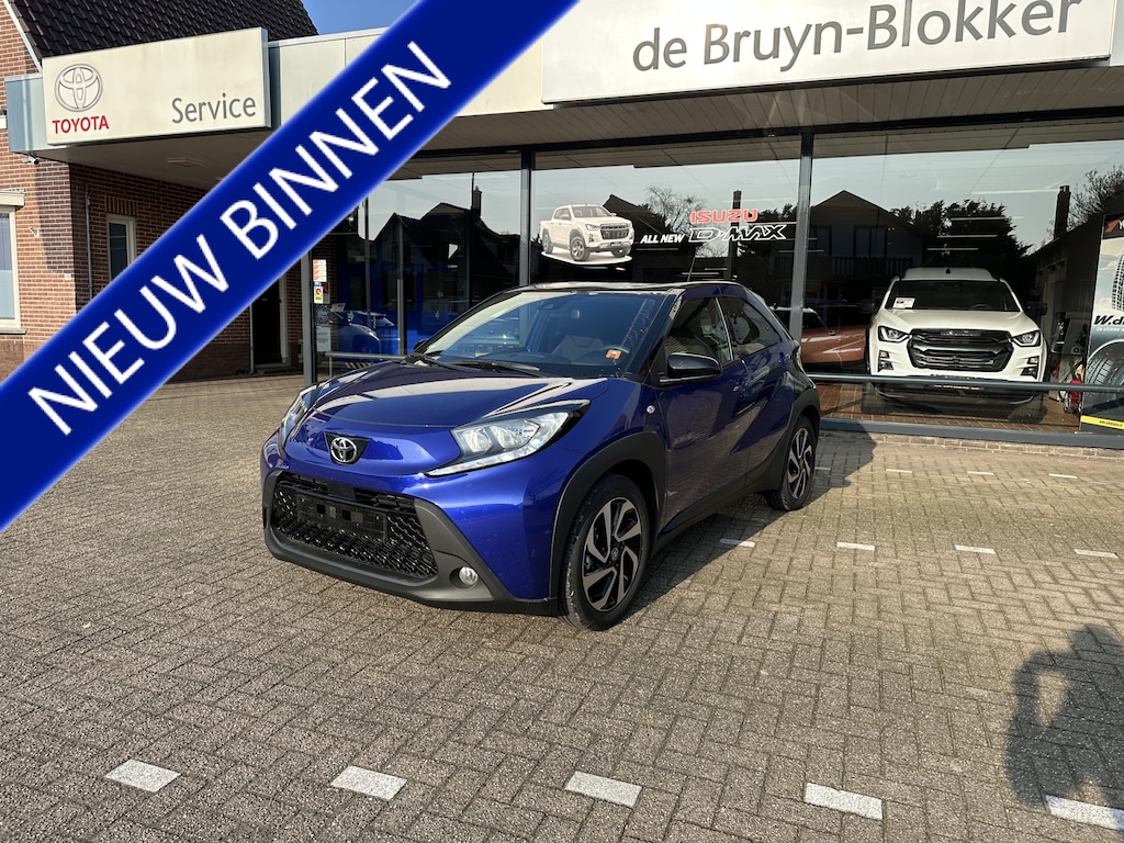 Toyota Aygo X 1.0 VVT-i MT Pulse Apple Carplay / Android Auto / parkeercamera / adaptive cuise control / stoelverwarming / Toyota 10 jaar garantie programma / Toyota Pechhulppas / rijklaarprijs