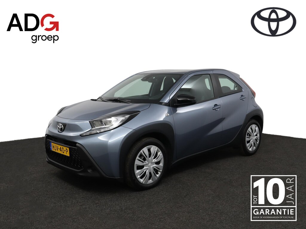 Toyota Aygo X 1.0 VVT-i MT Play | Adaptive Cuise Control | Achteruitrijcamera | Airco | Apple Carplay | Android Auto |