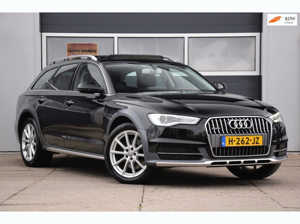 Audi A6 Allroad quattro 3.0 TDI Premium Edition / Panoramadak / Camera / Trekhaak