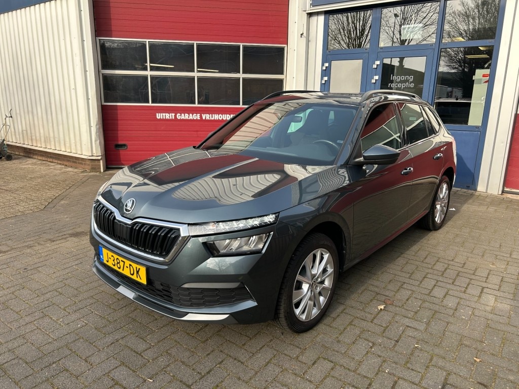 Skoda Kamiq 1.0 TSI Sport Business. Geen bijkomende kosten! Nederlandse auto