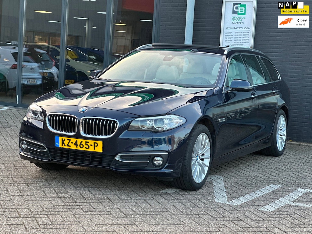 BMW 5-Serie Touring 520i Luxury Edition/2E EIG/CAMERA/PANO-DAK/LEDER/NVAI/NETTE STAAT!!