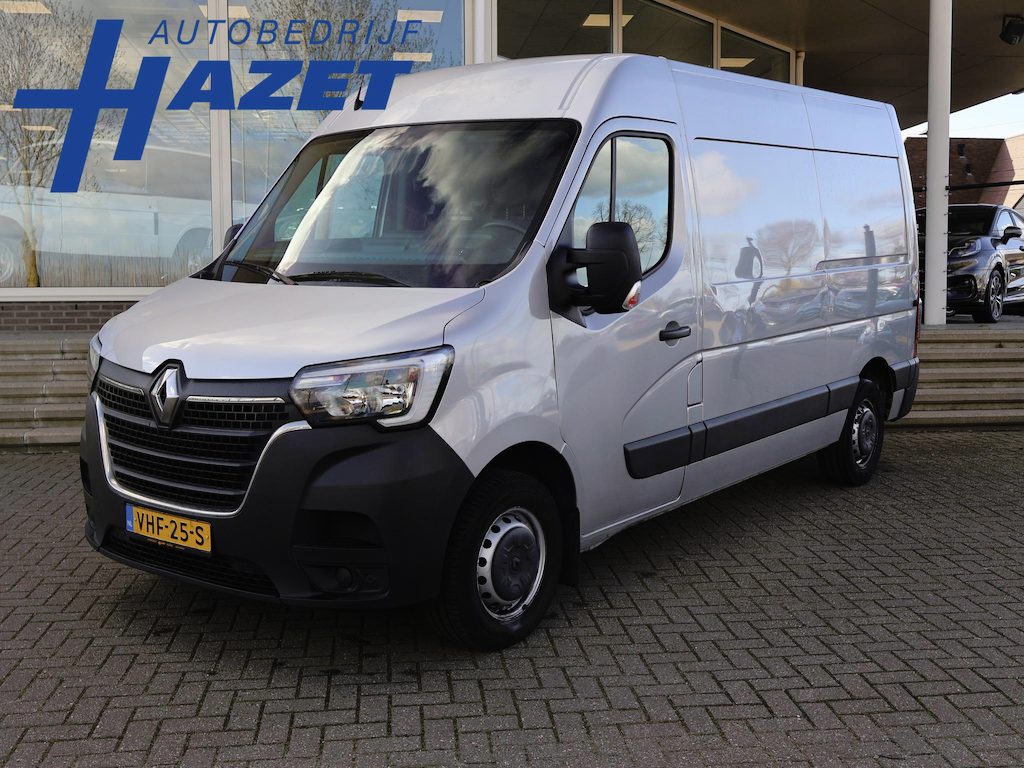 Renault Master T35 2.3 dCi 150 PK AUTOMAAT L2H2 + CARPLAY | CAMERA | 2500 KG TREKHAAK | CRUISE | NAVIGATIE