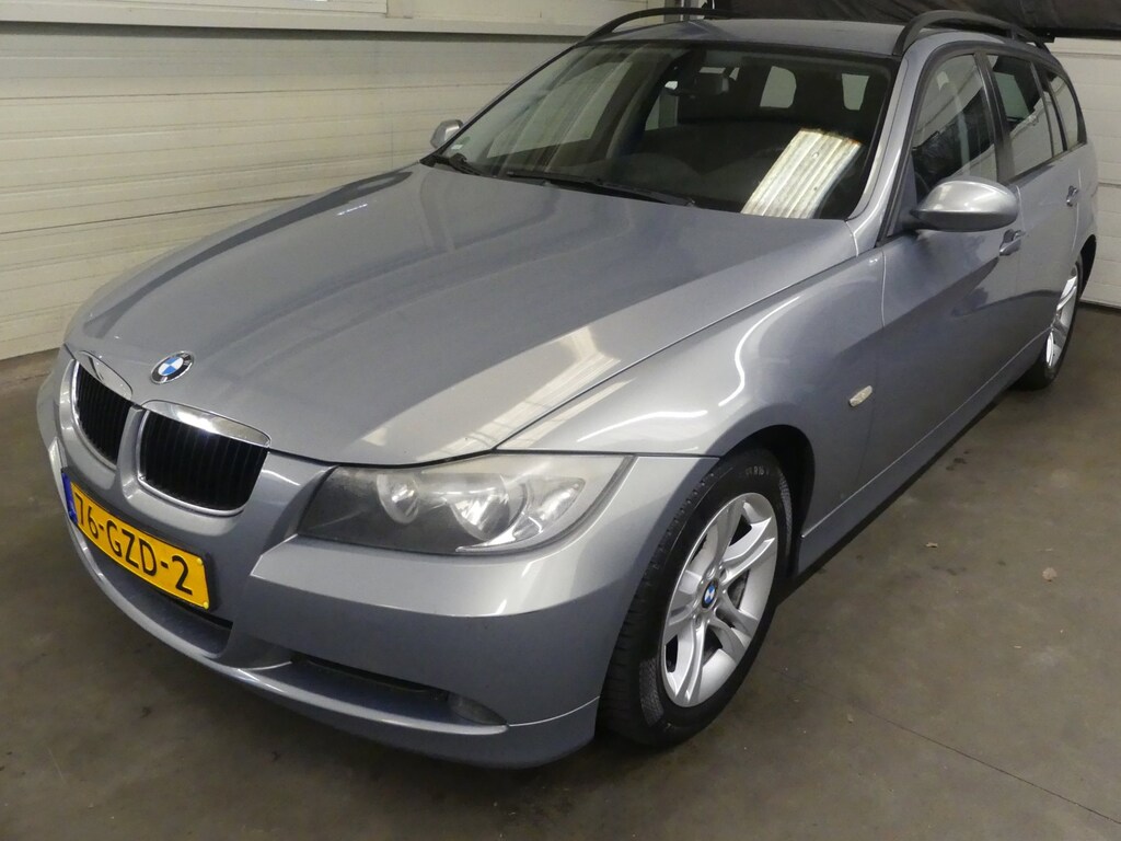 BMW 3-Serie Touring 318i Business Line - Trekhaak - Cruise Control