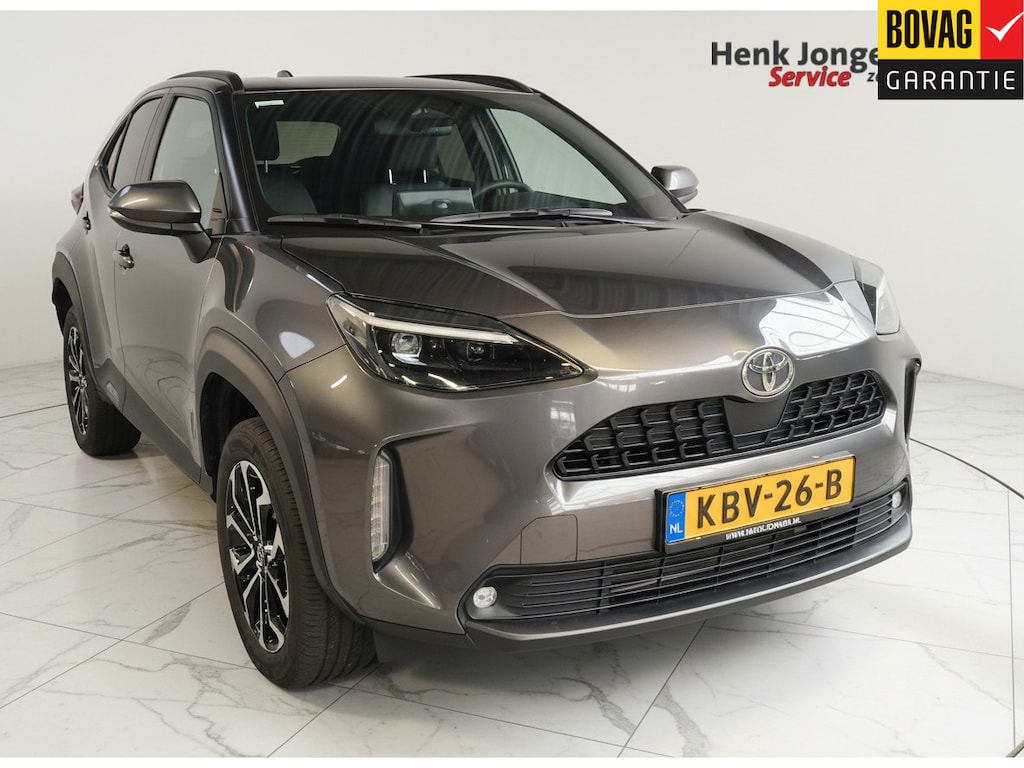 Toyota Yaris Cross 1.5 Hybrid 115 First Edition Rijklaar + Fabrieksgarantie Henk Jongen Auto's in Helmond,  al 50 jaar service zoals 't hoort!