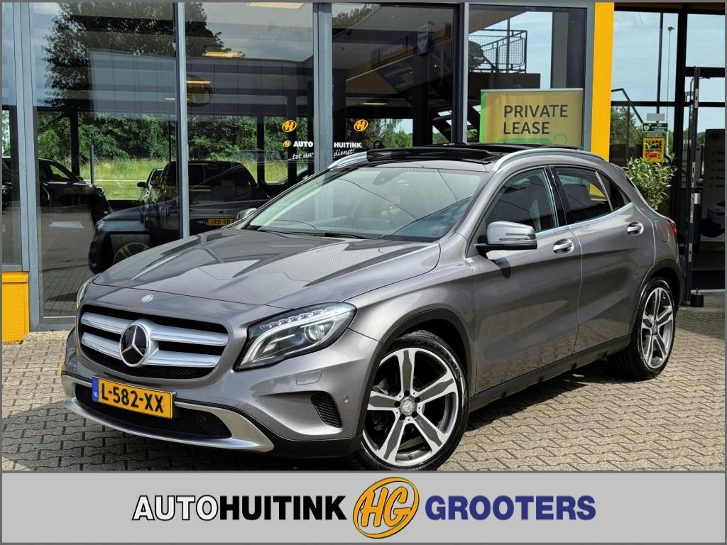 Mercedes-Benz GLA 180 Prestige - Navi - camera - Pan dak - stoelverwarming