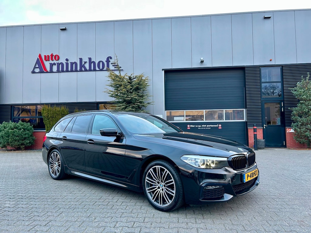 BMW 5-Serie Touring 530i xDrive High Executive , Pano,