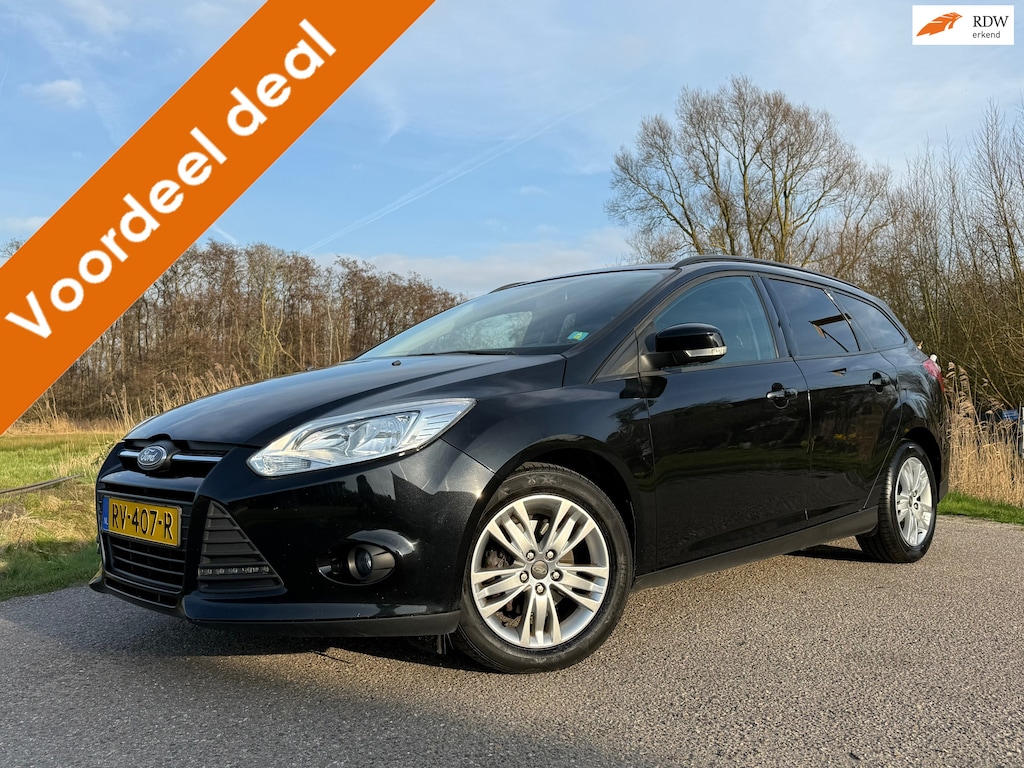 Ford Focus Wagon 1.0 EcoBoost Trend / Navi / Stoelverwarming / 16" Velgen / PDC / Cruise / LED / 6 Versnel. / Goed onderhouden! /