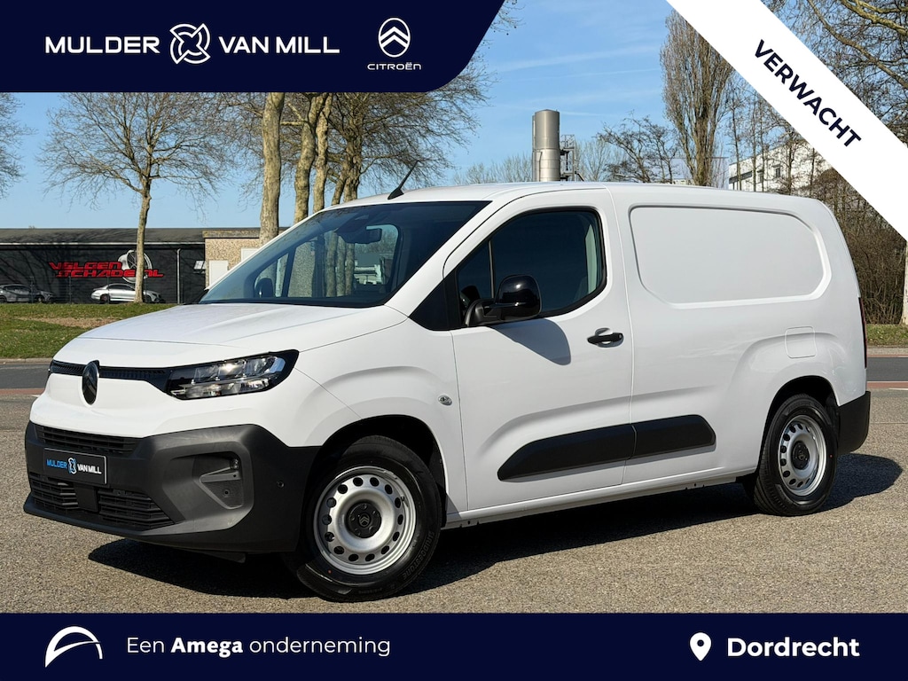 Citroën E-Berlingo L2 50kWh 136pk | 8 jaar garantie | 0% financial lease | 3-zits | Luxe bekleding | NAVI | Multimedia | Apple Carplay | Android Auto | Achteruitrijcamera | Parkeersensoren voor- en achter | Digital cockpit | Stuurwielbediening | Bestuurdersstoel comfort | Full ECO LED koplampen | Houten afwerking laadruimte | Reservewiel | van €32.744 voor €28.495 ex. BTW rijklaar