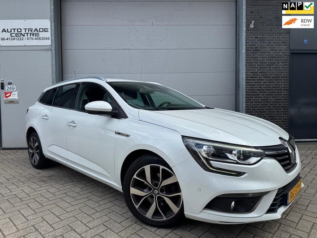 Renault Megane Estate 1.2 TCe Bose [Camera|Keyless|Dodehoek|Trekhaak|Cruise|Navi]