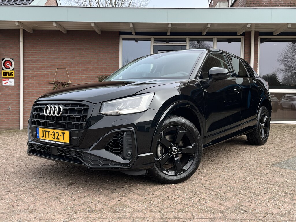 Audi Q2 35 TFSI S Edition | Stoelverwarming | Adapt. Cruise | Camera | Apple/Android CarPlay | All-seasons