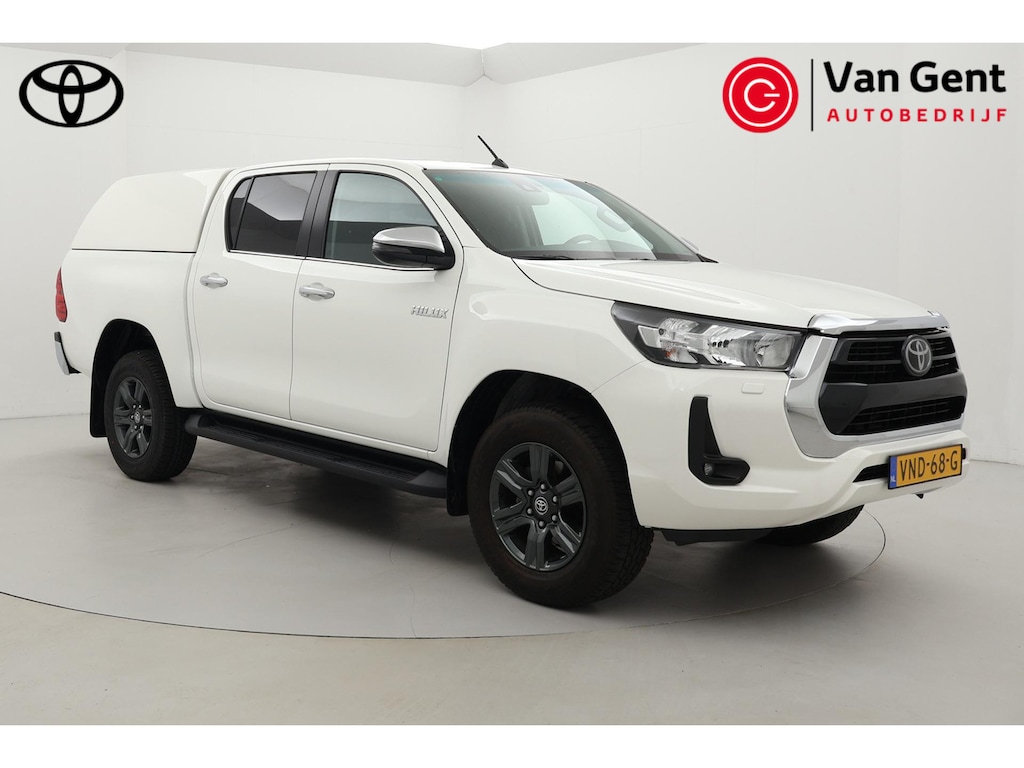 Toyota Hilux 2.4 D-4D Double Cab Professional | Trekhaak | Hardtop | Apple Carplay / Android Auto | Adaptive Cruise | Clima | Camera | Sperdifferentieel | Treeplanken | 17 inch | Bluetooth