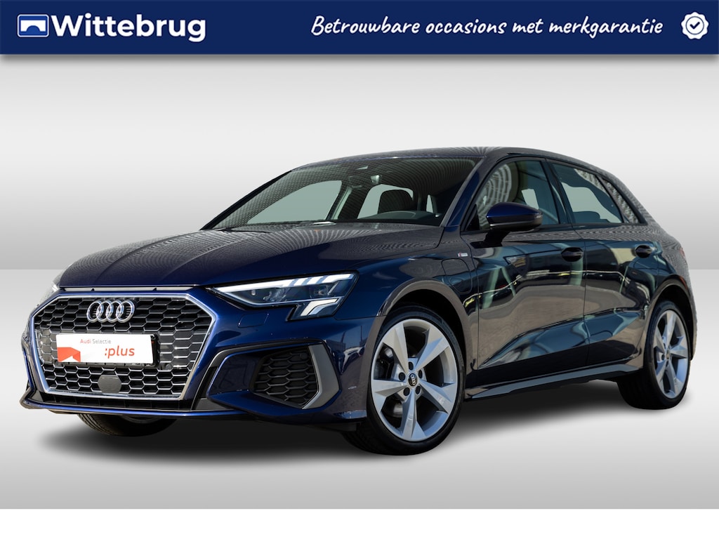 Audi A3 Sportback 40 TFSI e 204PK S Line | Achteruitrijcamera | LED | verwarmde voorstoelen | 18 Inch | Apple Carplay |