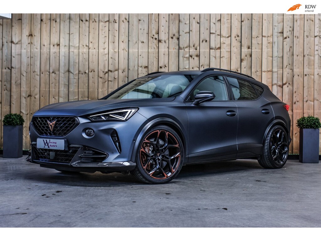 CUPRA Formentor VZ5 2.5 TSI *Schaalstoelen*Carbon*360 Camera*Beats*Uniek!*