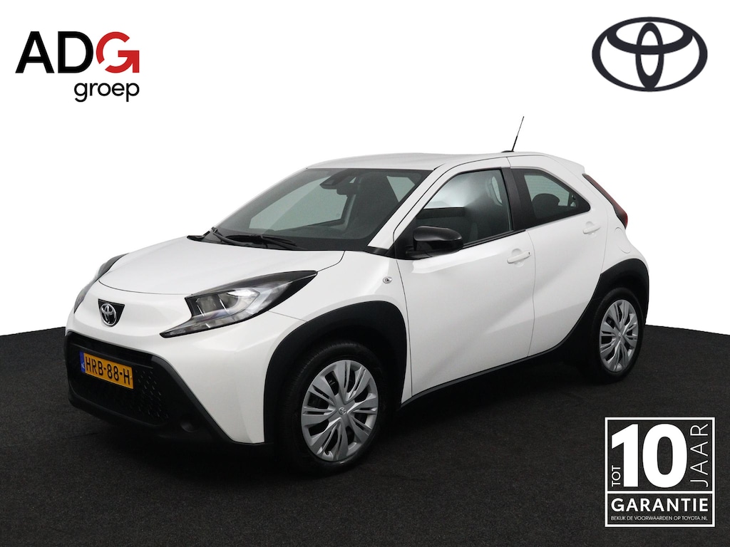 Toyota Aygo X 1.0 VVT-i MT Play | Adaptieve Cruise control | Achteruitrijcamera | Airco | Safety Sense |