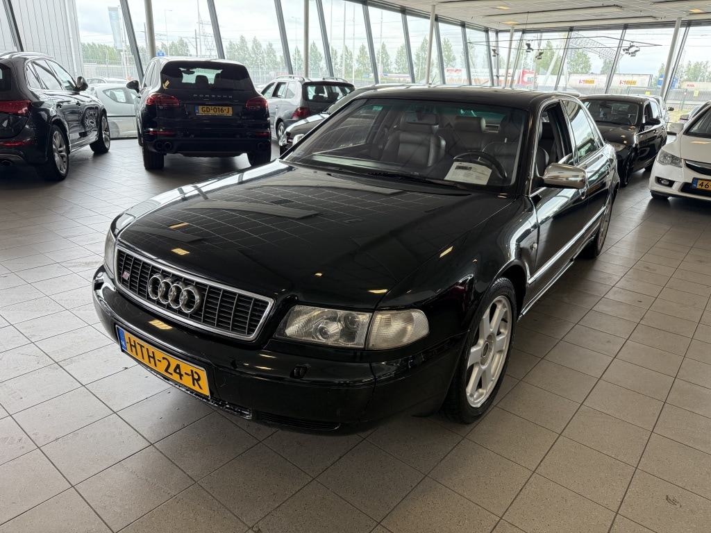 Audi S8 4.2 S8