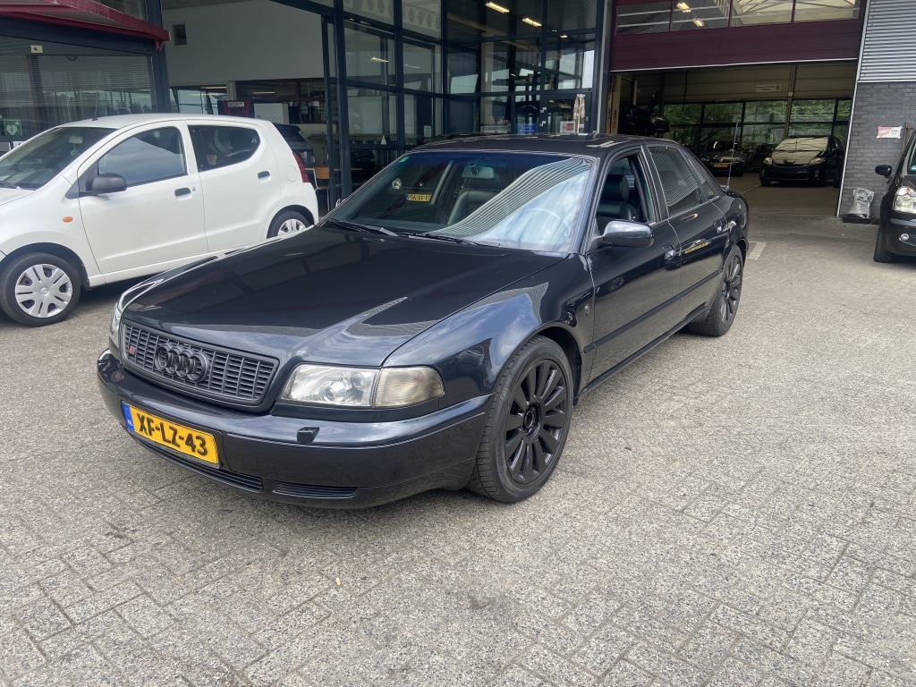 Audi S8 4.2 S8