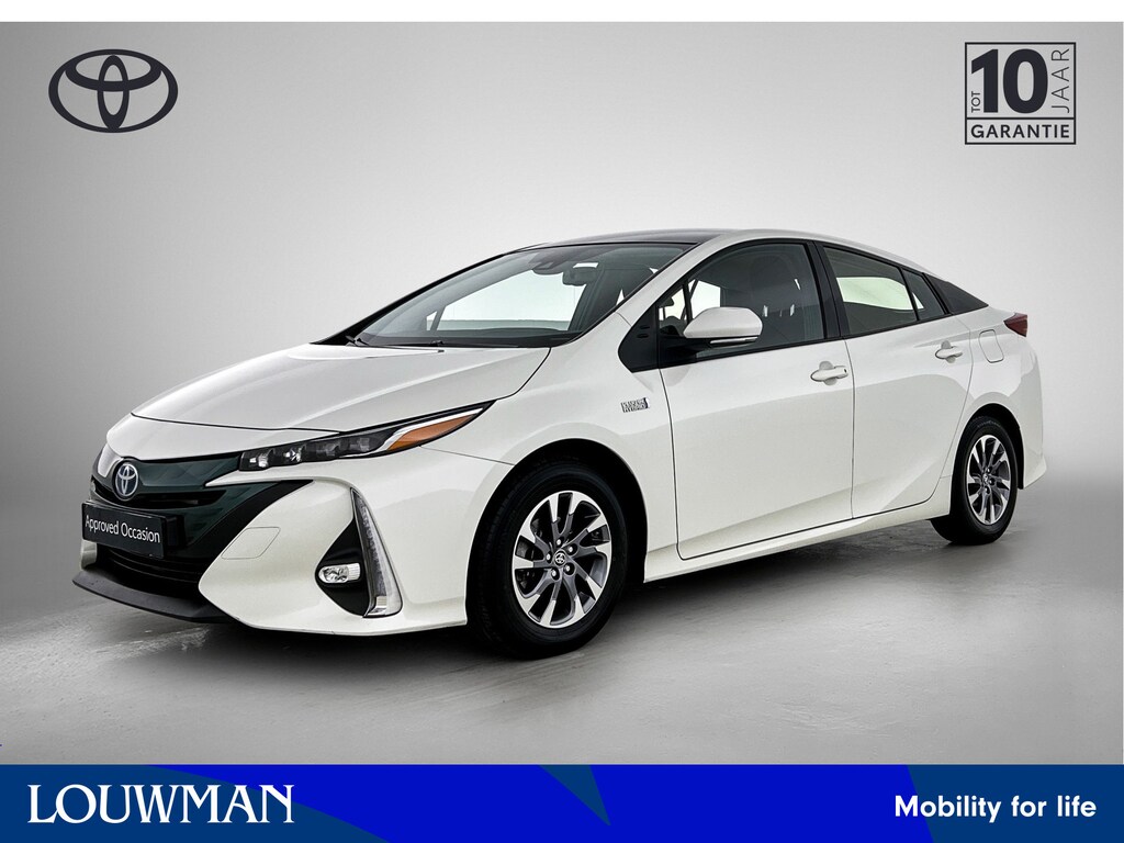 Toyota Prius 1.8 Plug-in Dynamic | BTW Voertuig | Stoelverwarming | Navigatie | Cruise control adaptive | Climate Control | DAB | Achteruitrijcamera | Draadloze telefoonlader |