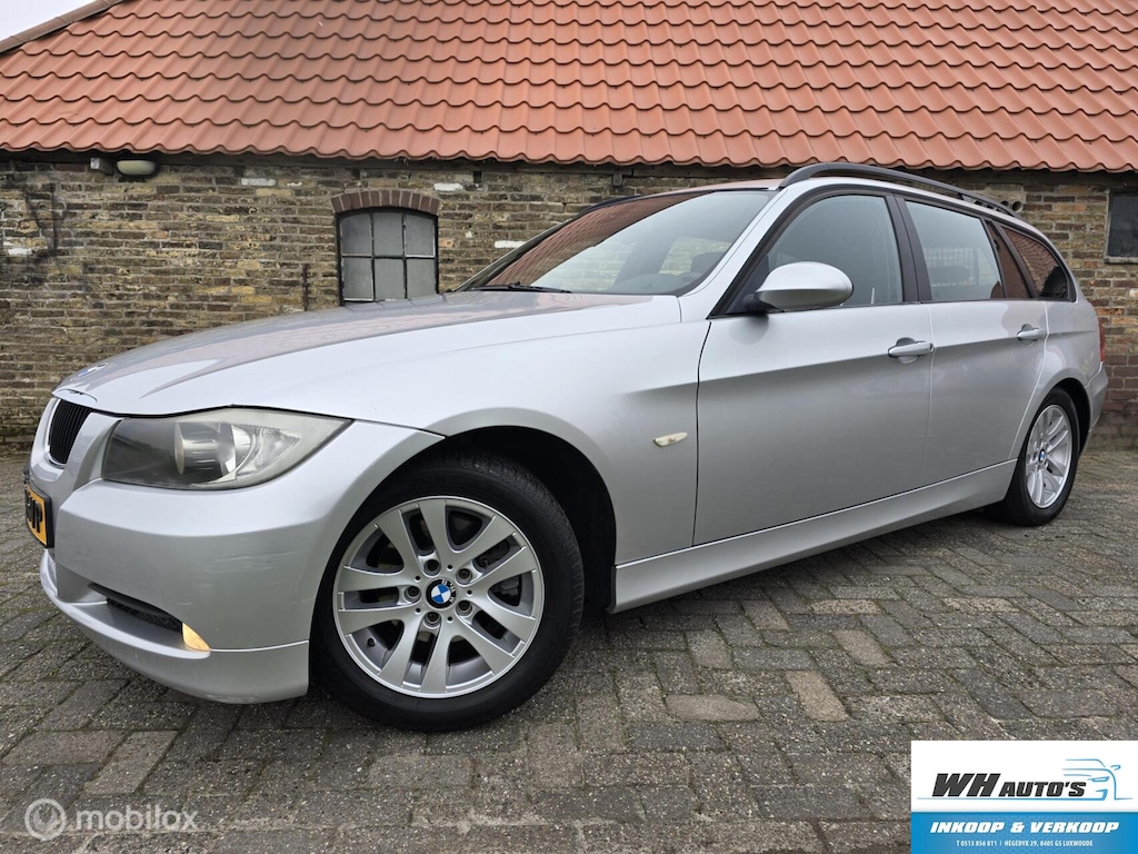 BMW 3-Serie Touring 320i High Executive