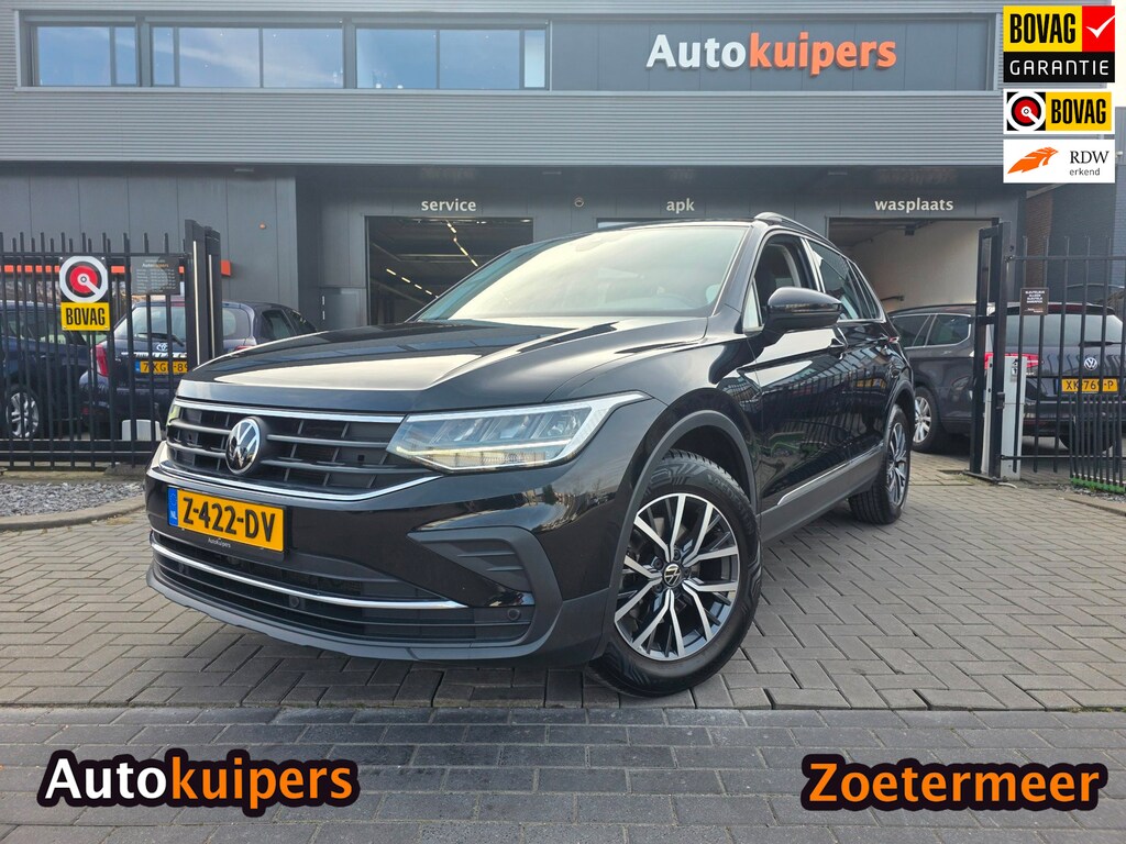 Volkswagen Tiguan 1.5 TSI Life Business | Met o.a. AppleCarPlay/AndroidAuto, achteruitrijcamera, navigatie en stoelverwarming!