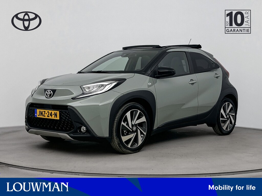 Toyota Aygo X 1.0 VVT-i MT Envy Canvas Dak | BTW voertuig | Parkeersensoren voor+achter | Groot Multimedia scherm | Climate Control | Draadloze telefoonlader |