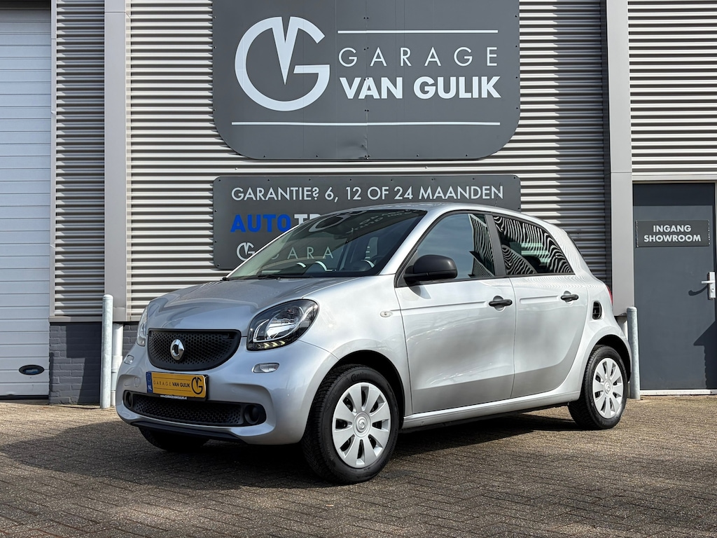 smart Forfour 1.0 71PK Pure Airco,CruiseControl,Leder,Isofix,Radio/CdSpeler,Start/Stop,Bluetooth,Usb,AutomatischeVerlichting,Elekt