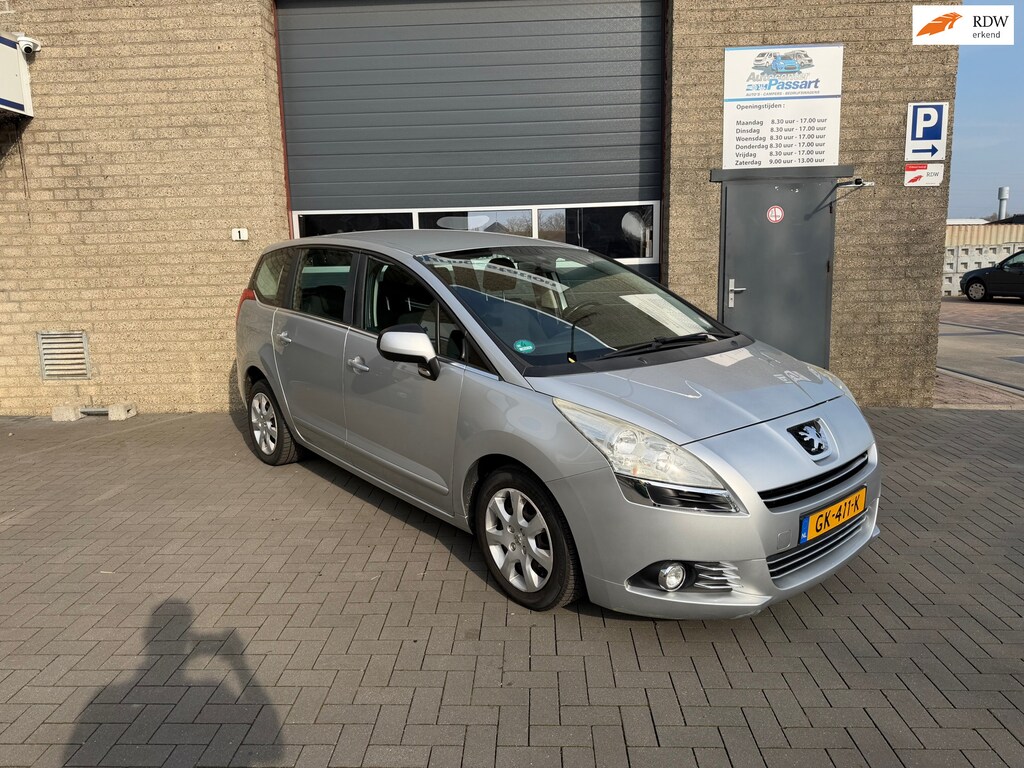Peugeot 5008 1.6 VTi ST 5p.