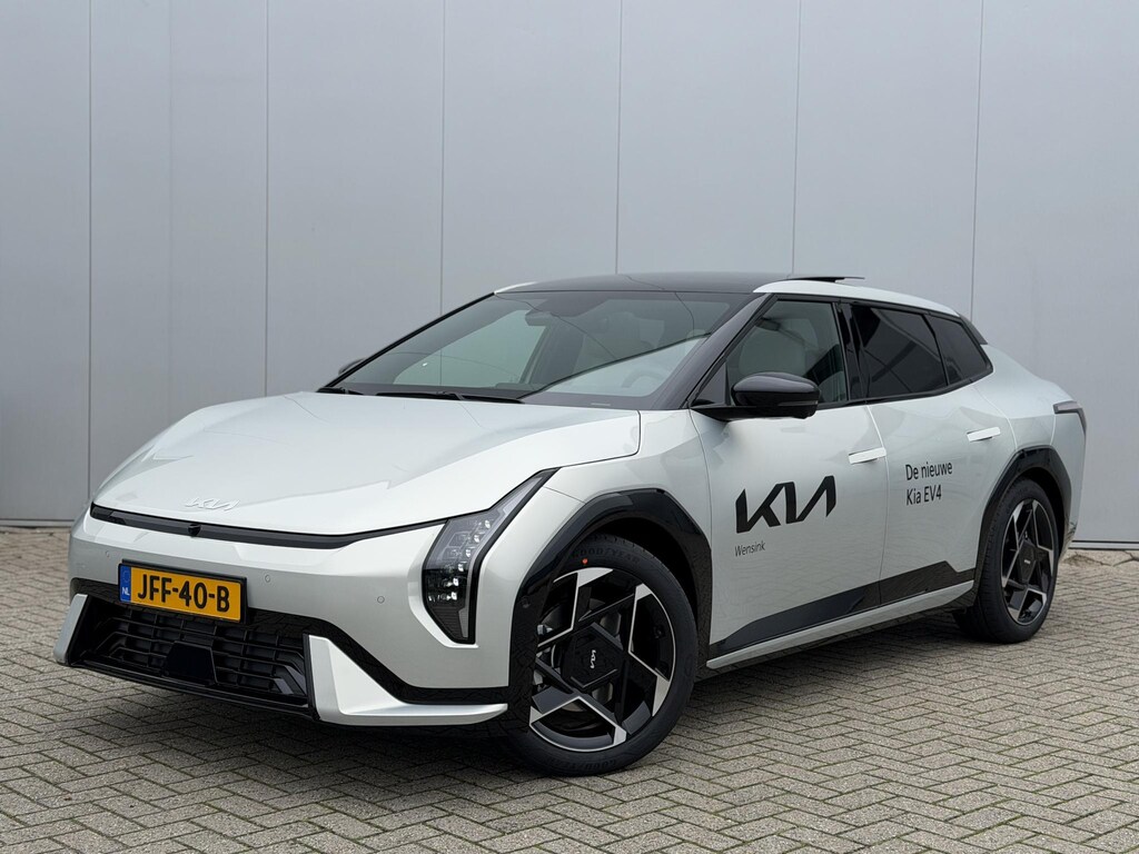 Kia EV4 Fastback GT-PlusLine 81.4 kWh | 360 Camera | Head-up Display | Harman Kardon | Stoelventilatie | trekhaak