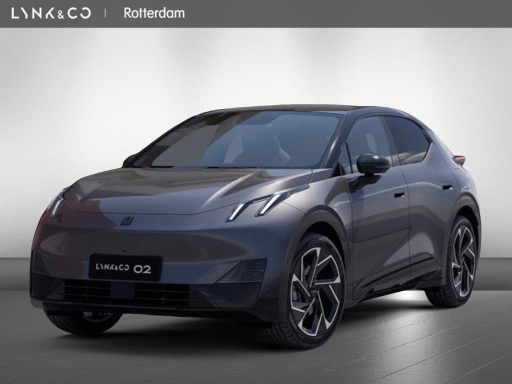 Lynk & Co 02 | CORE | Stoelverwarming | Achteruitrij camera |