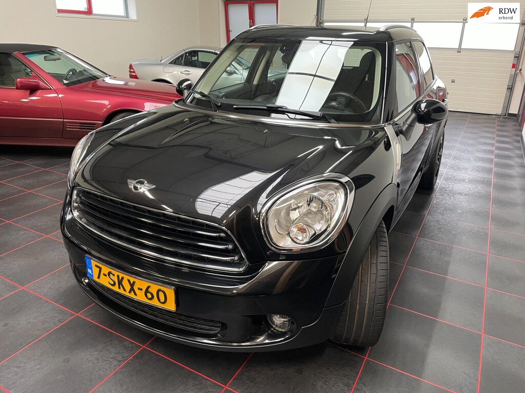MINI Countryman 1.6 One Holland Street | Uniek Design | Panoramadak | Airco | Compact