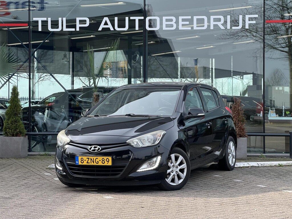 Hyundai i20 1.2i i-Deal 5Deurs Airco Radio/CD/Bluetooth
