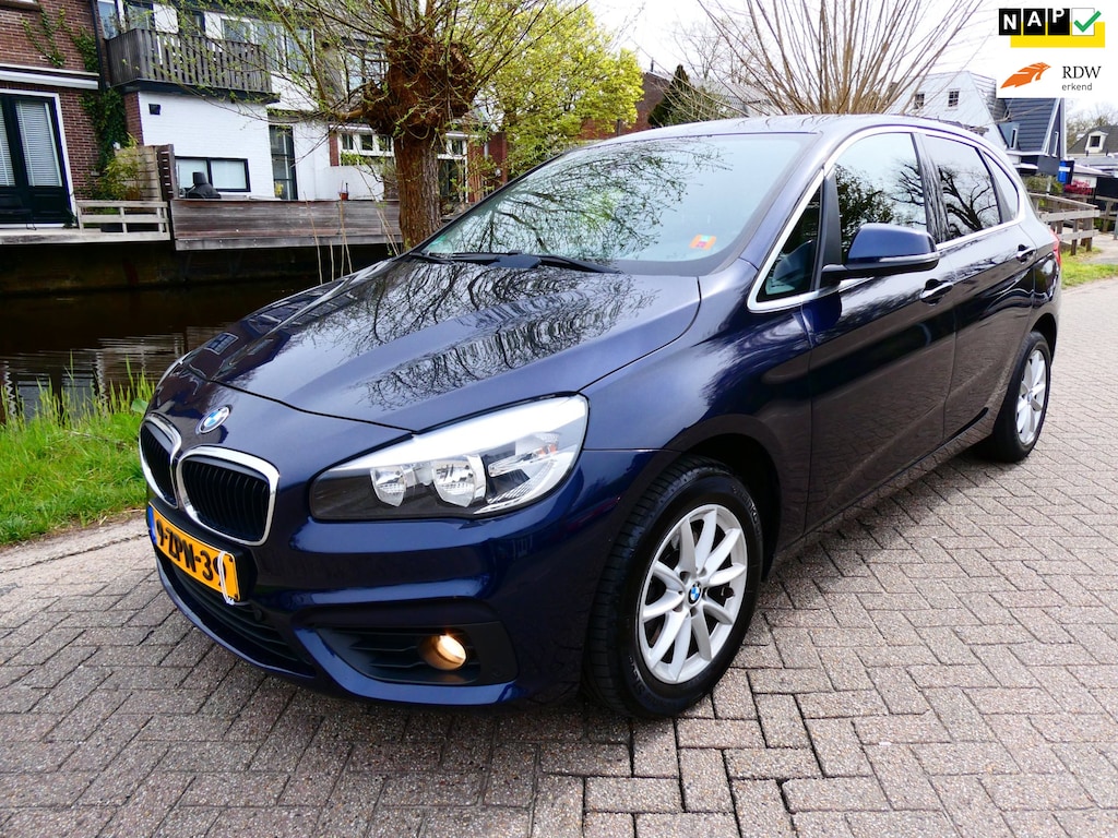 BMW 2-Serie Active Tourer 220i Exe Automaat 192pk Clima Cruise Navi PDC