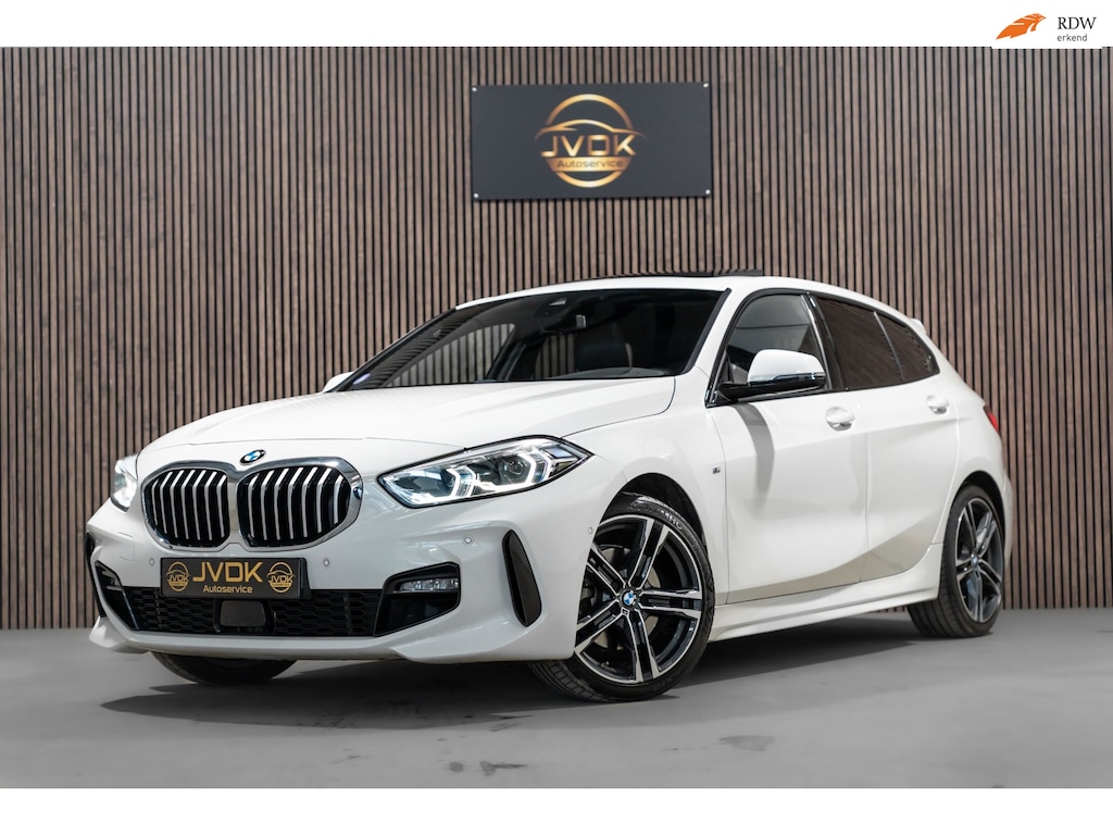 BMW 1-Serie 116i M Sport LED NAVI PANO CAMERA