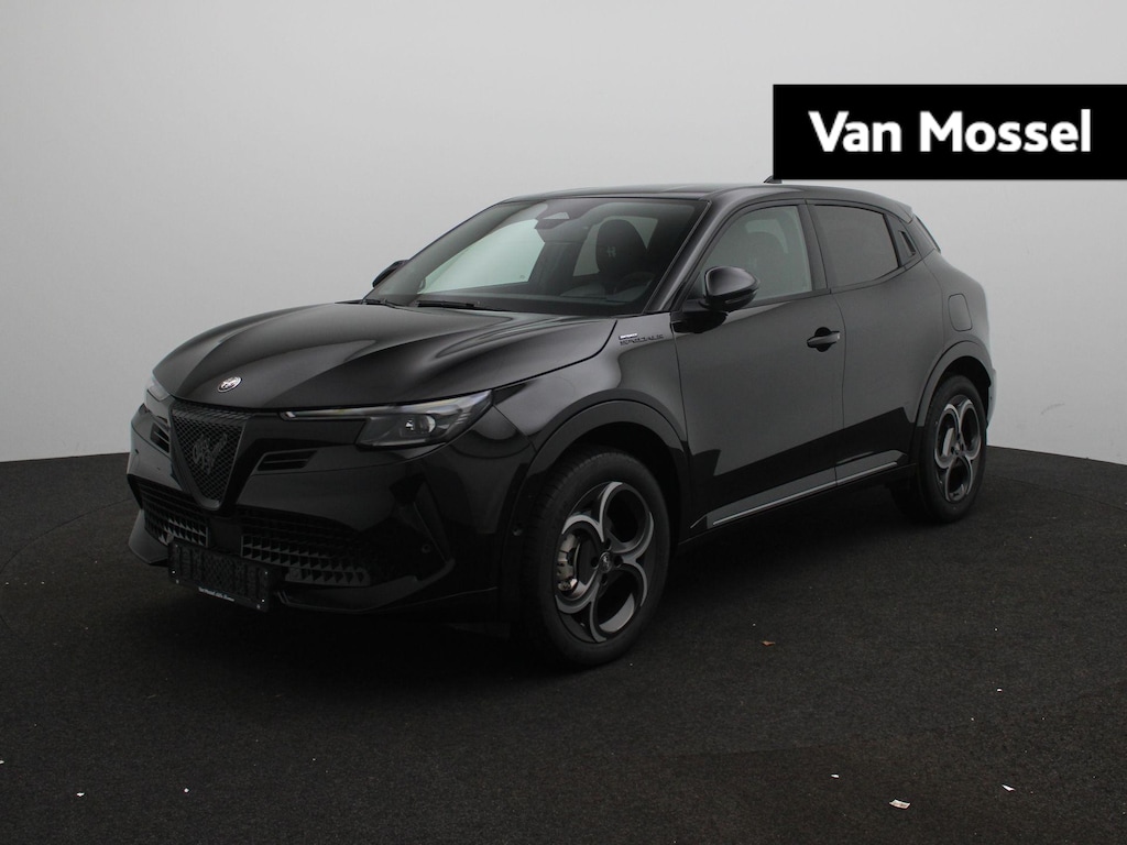 Alfa Romeo Junior 1.2 Turbo Hybrid Ibrida Sport Speciale | Alcantara | Technopack | Direct rijden!