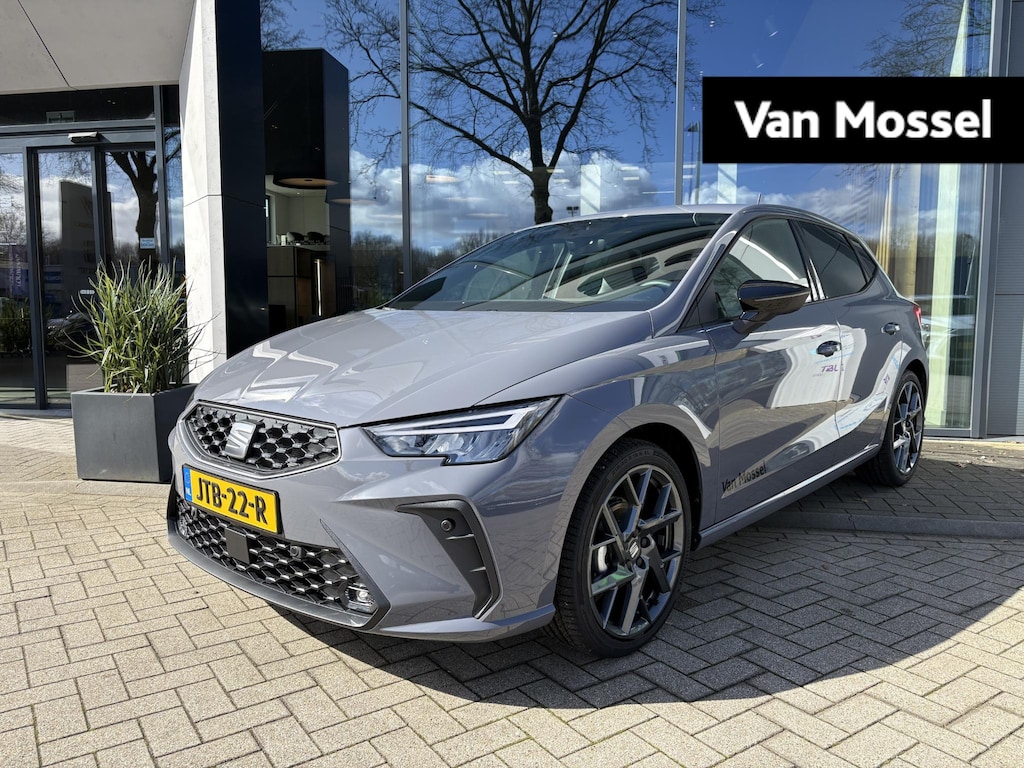 SEAT Ibiza 1.0 EcoTSI FR Business Connect 95 PK | LED Koplampen | Parkeersensoren | Climate Control | Apple Carplay/Android Auto | Digitaal Dashboard | Cruise Control | Lichtmetalen velgen | Direct leverbaar!