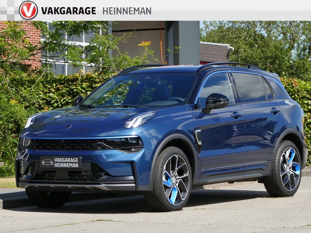 Lynk & Co 01 1.5 PHEV stoelverwarming | schuifdak | Apple Carplay/Android auto | rondomzicht camera | LED koplampen