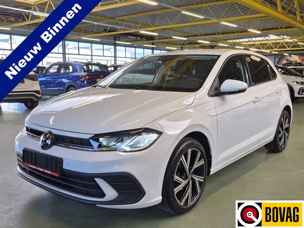Volkswagen Polo 1.0 MPI -80pk- Move | 17" Bergamo Velgen | LED | Climate Control | Stoelverwarming | Parkeersensoren | Rijklaarprijs incl. 1 jaar Bovag garantie