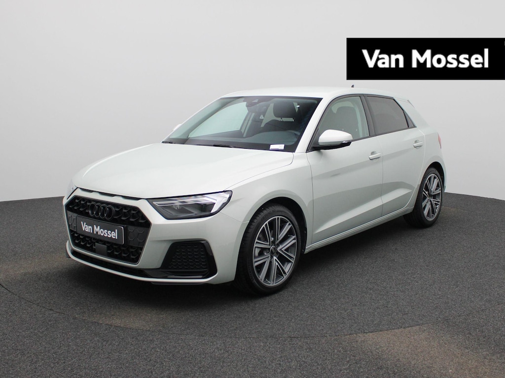 Audi A1 Sportback 30 TFSI Advanced edition l Adaptive cruise control l Climate control l Stoelverwarming l Navigatie l Climate control l LED-koplampen l Audi sound system l Privacy glas l Optiekpakket zwart plus l Lichtmetalen wielen l Apple Carplay / Android Auto
