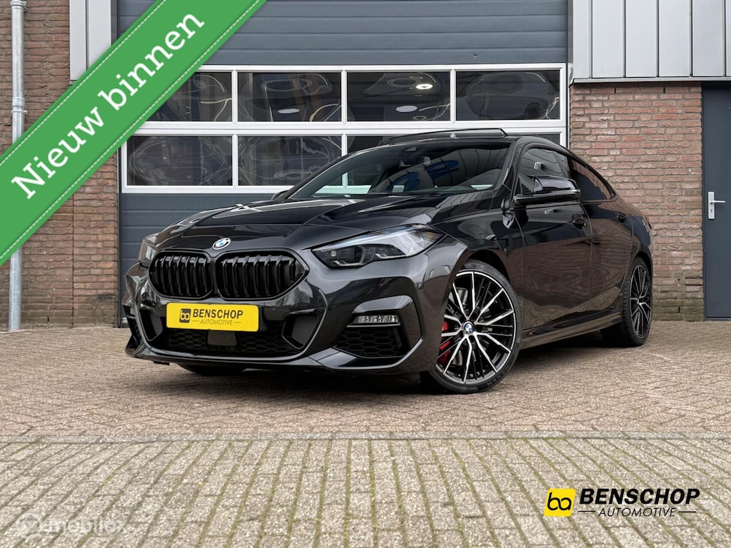 BMW 2-serie Gran Coupé 220i M Sport Panodak Kuipstoelen Harman Kardon Virtaul Navi Carplay Camera