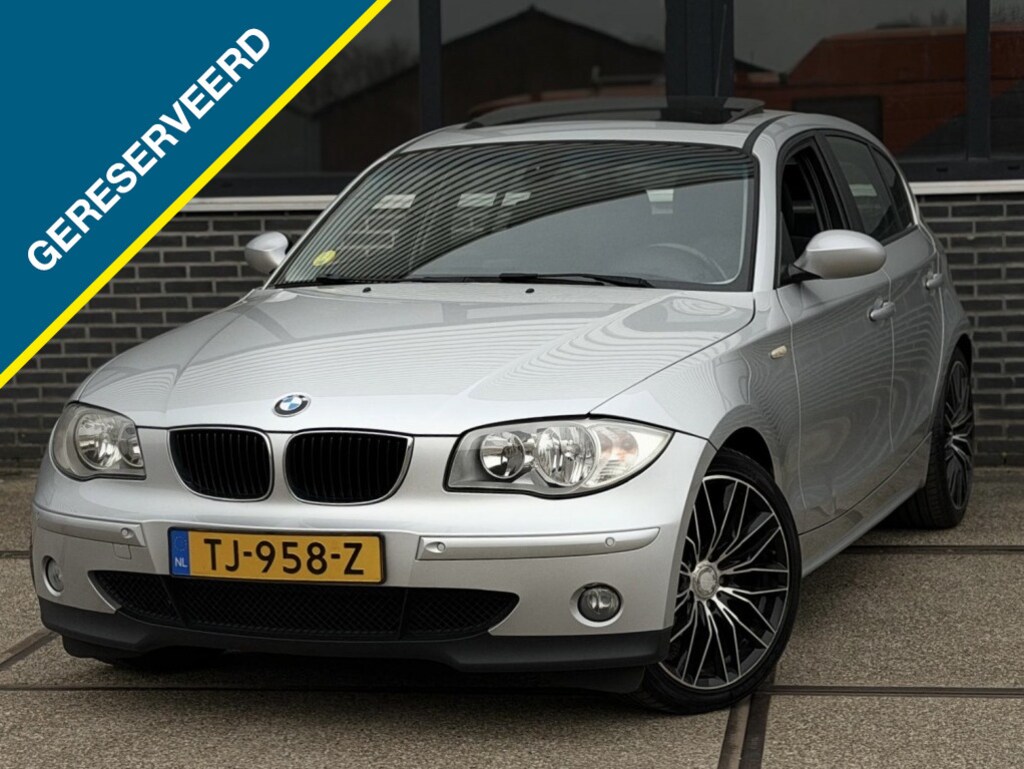 BMW 1-Serie 118i High Executive |Schuifdak |CruiseC |LM18