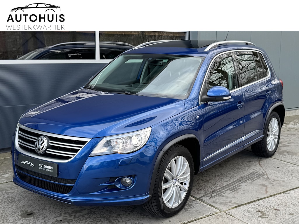 Volkswagen Tiguan 2.0 TSI 200pk DSG Sport&Style R-line Panoramadak Trekhaak Navigatie Camera Leer Xenon 1600kg trekgewicht!