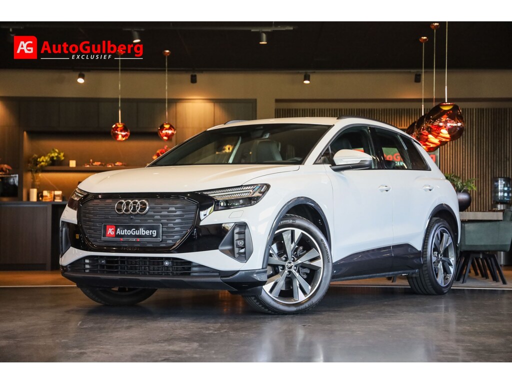 Audi Q4 e-tron 50 quattro S edition 77 kWh Sportstoelen ruitstiksel/ memory, ACC, Camera, Matrix, Black optic/ Airco/ Ambiente/ Comfort+/ Spiegel/ Functie/ Hulp+/ Interieur S-Line+/ Opberg/ Veiligheids pakket, Virtual cockpit, Geperf. stuur afgeplat, DSP Sound, 20''