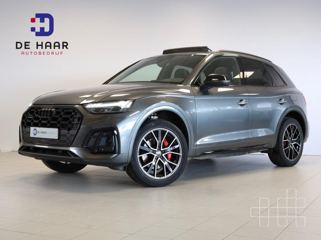 Audi Q5 55 TFSI e S edition Competition - Pano - RS Stoelen - Trekhaak