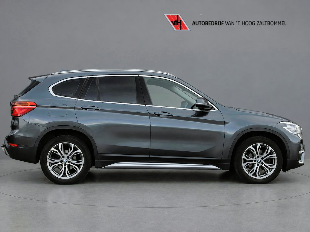 BMW X1 sDrive18i Automaat Executive X-Line Sportstoelen 18'' NAVI TREKHAAK