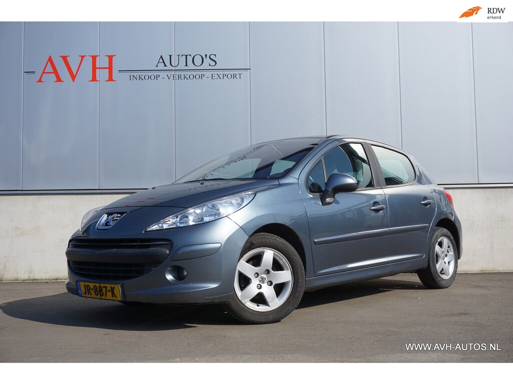 Peugeot 207 1.4-16V XR