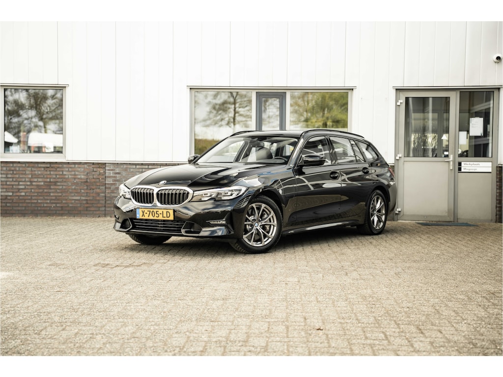 BMW 3-Serie Touring 330e High Executive