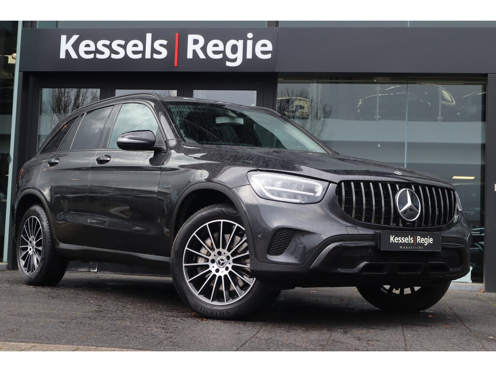 Mercedes-Benz GLC 300e 4MATIC Night | Leder | CarPlay | 19” | Sensoren | Stoelverwarming | Navi
