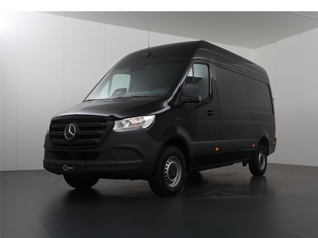 Mercedes-Benz eSprinter 414 GB L2 H2 PRO | 81 kWh | 4250 GVW | 2000 KG Trekhaak | Cruise-Controle | MBUX | Achteruitrijcamera | DC laden 115 kW |  Smartphone integratie pakket |