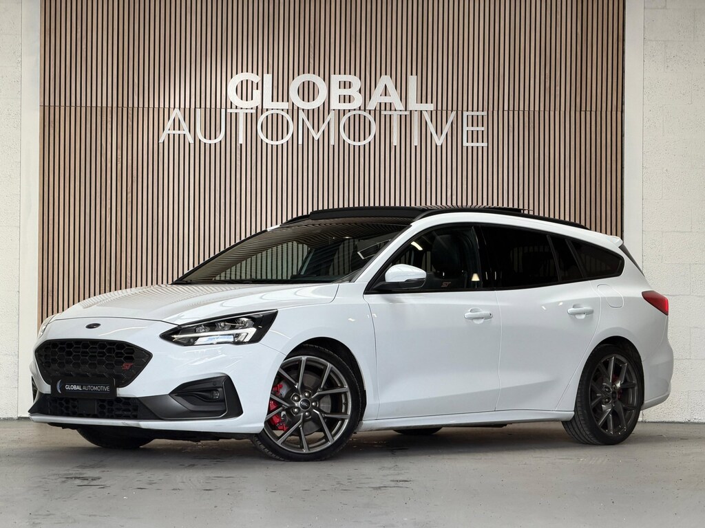 Ford Focus Wagon 2.3 EcoBoost ST-3 - PANO - CAMERA - STUURVERWARMING